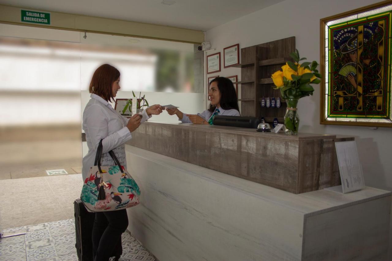 Hotel Avanti Chipichape Cali Kültér fotó